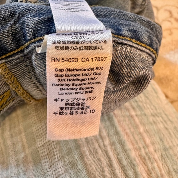 GAP Blue Jean Shorts Sexy Boyfriend Button-Fly Classic Distressed Style Size 8 - Picture 10 of 10